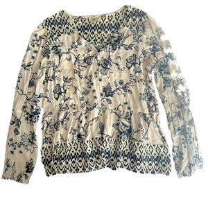 NWT Women’s medium floral vneck blouse